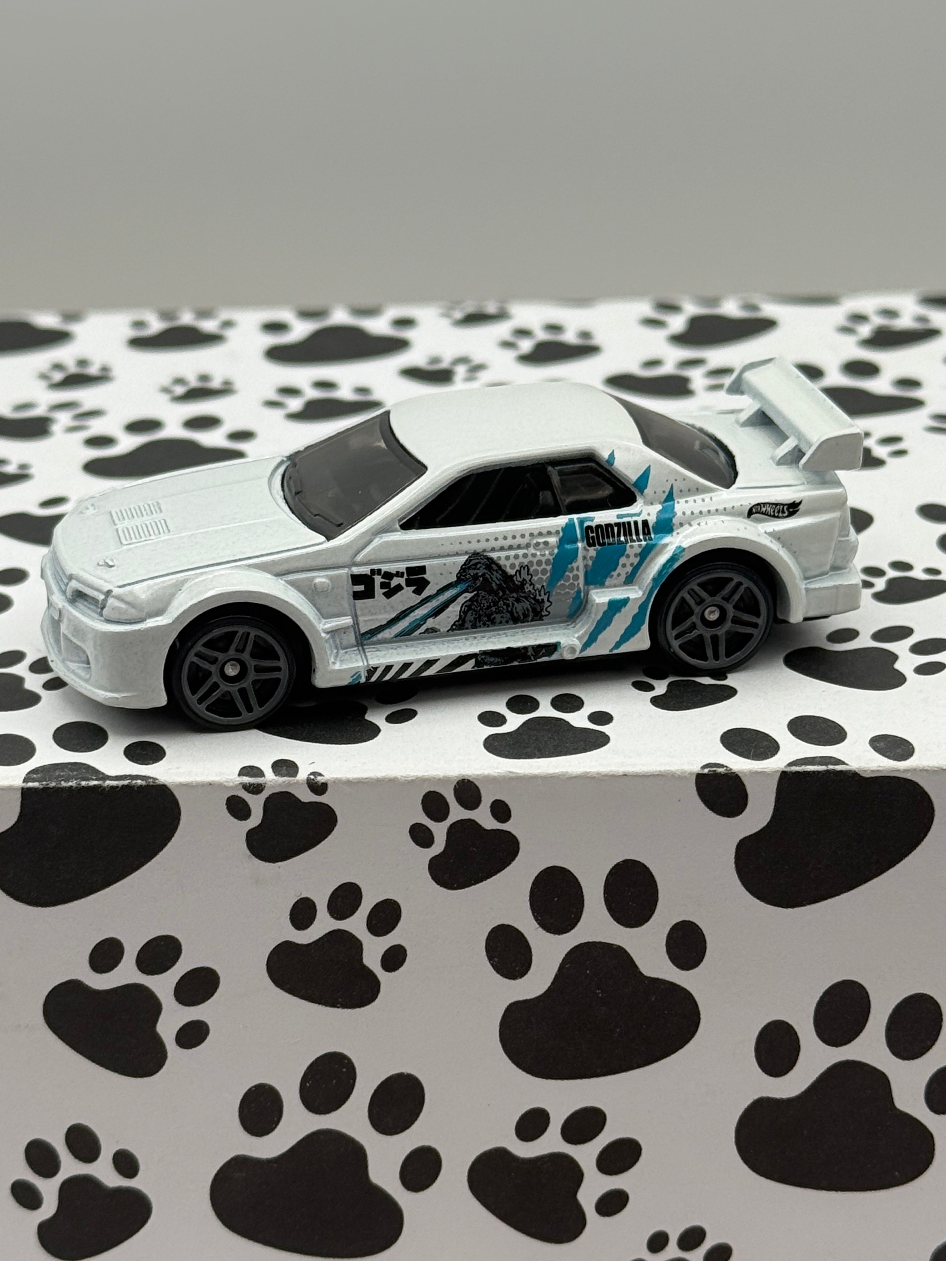 Unspun Nissan Skyline R32 Godzilla