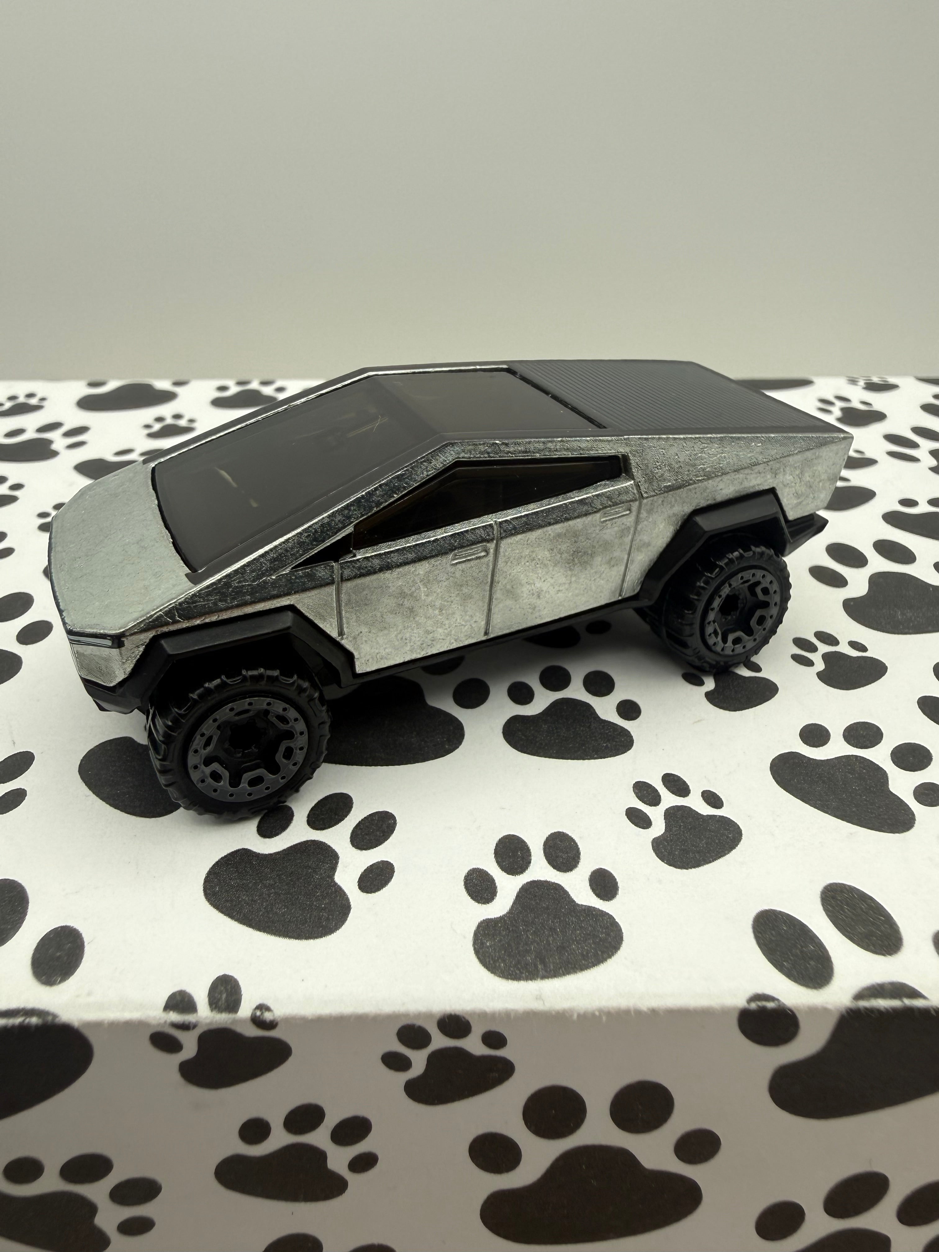 Unspun Tesla Cybertruck silver
