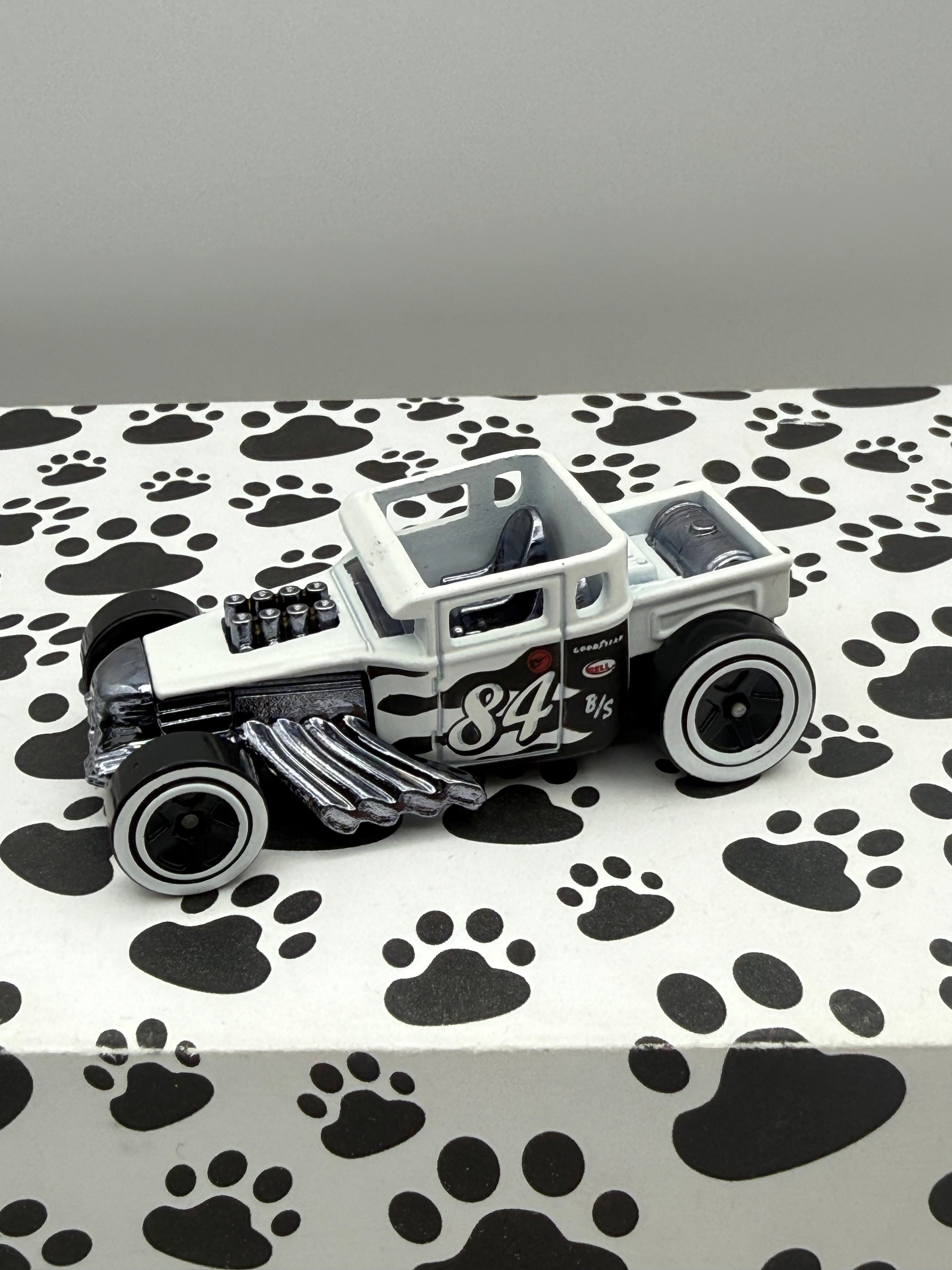 Unspun Treasure Hunt Bone Shaker