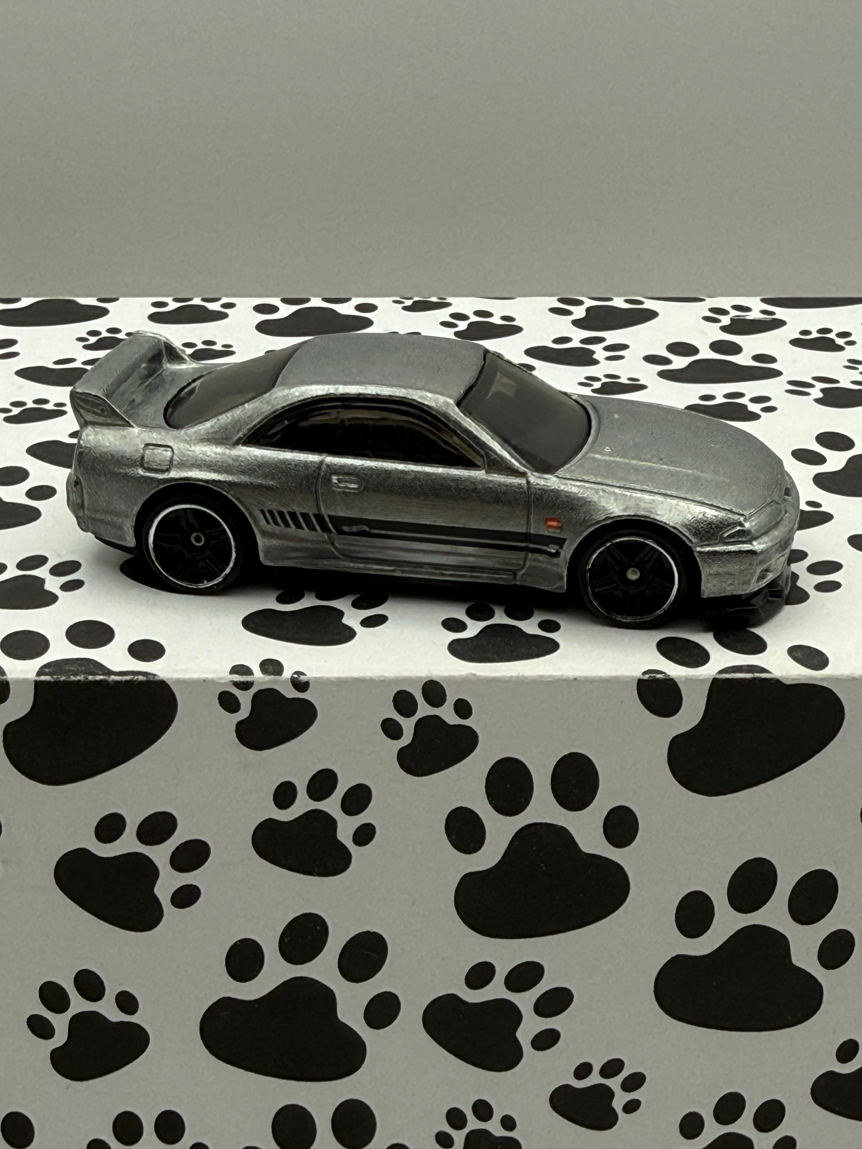 Unspun Nissan Skyline GT-R R33 ZAMAC