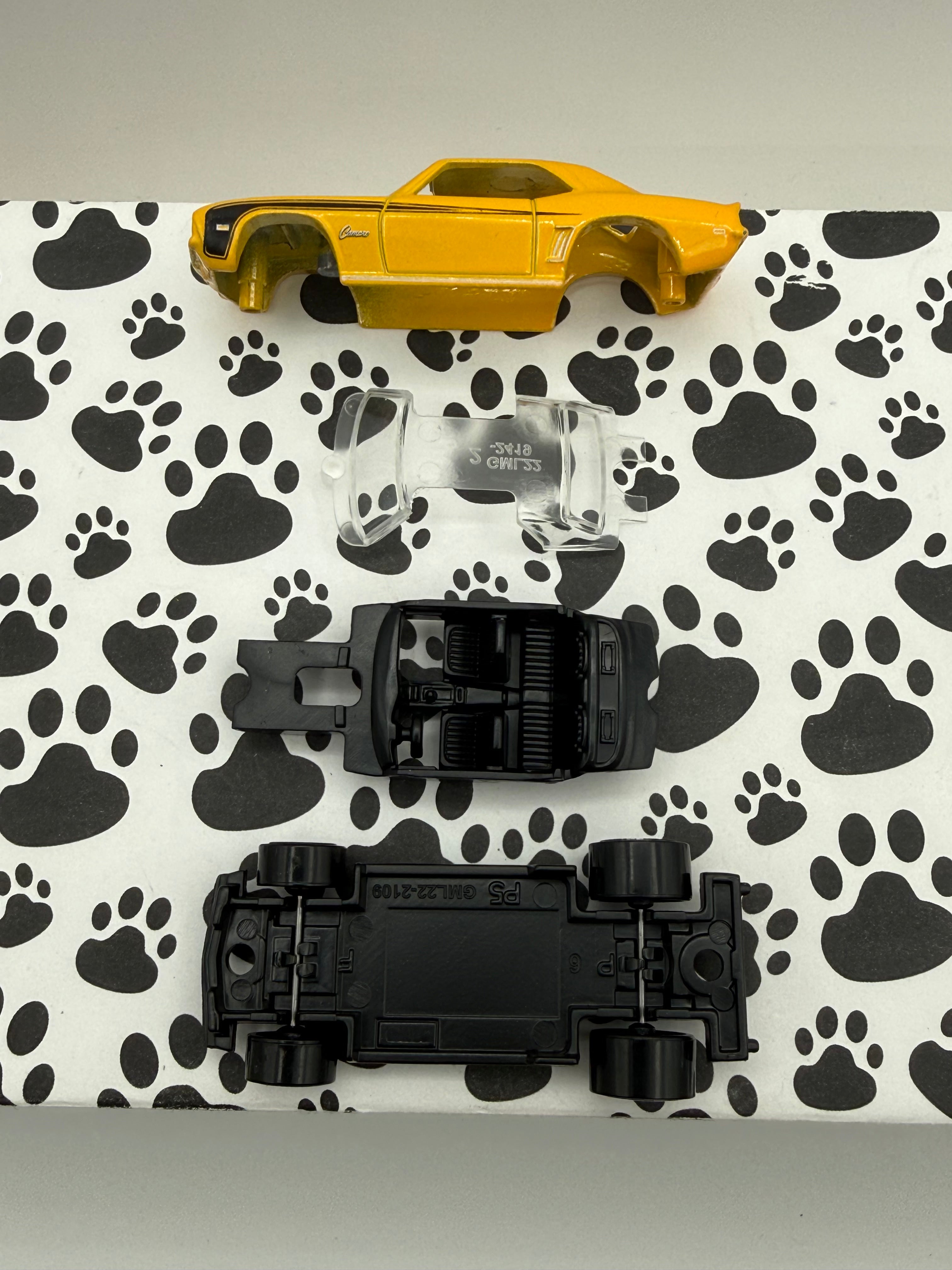 Unspun 69 Chevy COPO Camaro (Mustard)