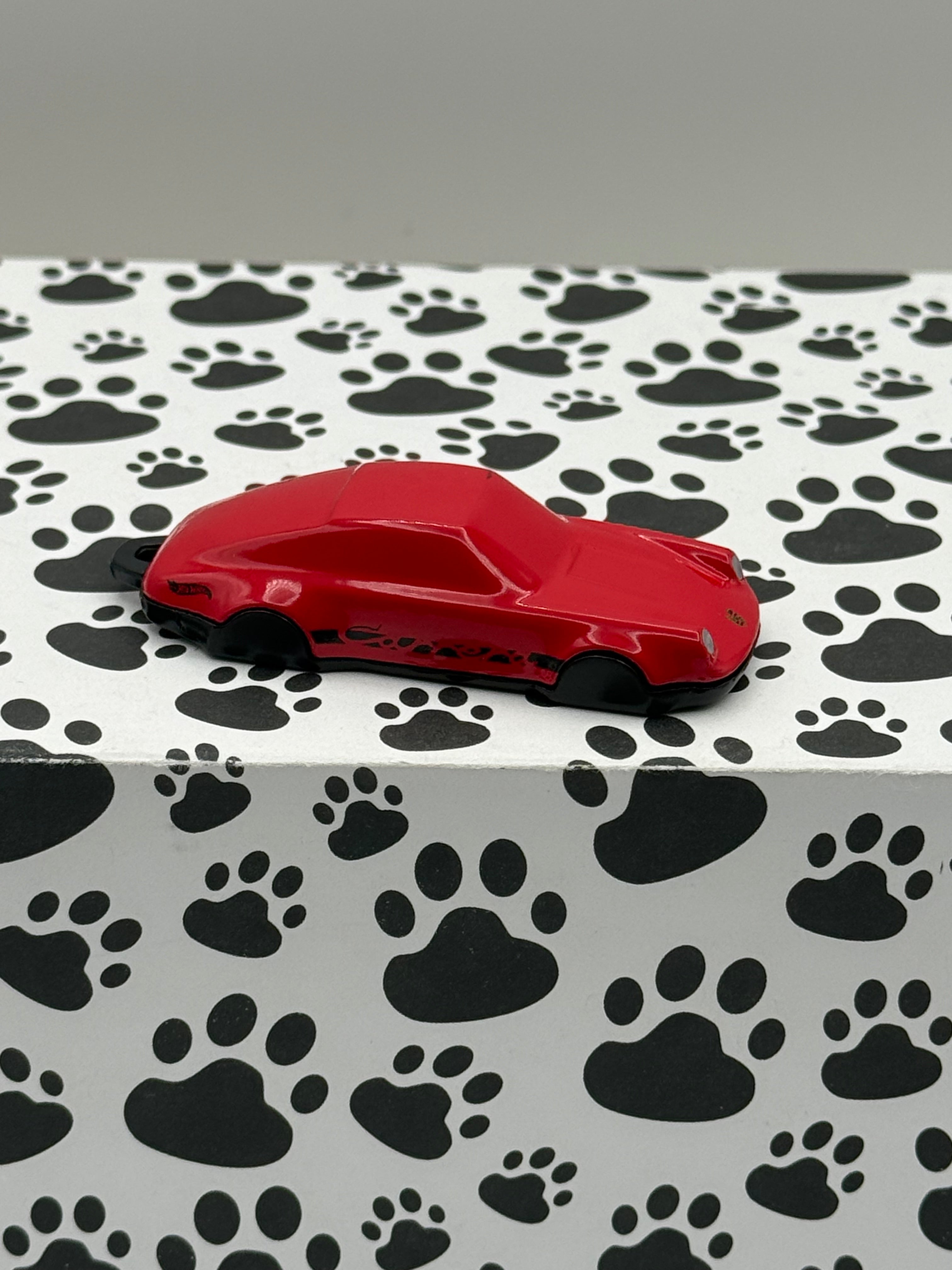 Unspun Porsche Carrera Clip Keychain