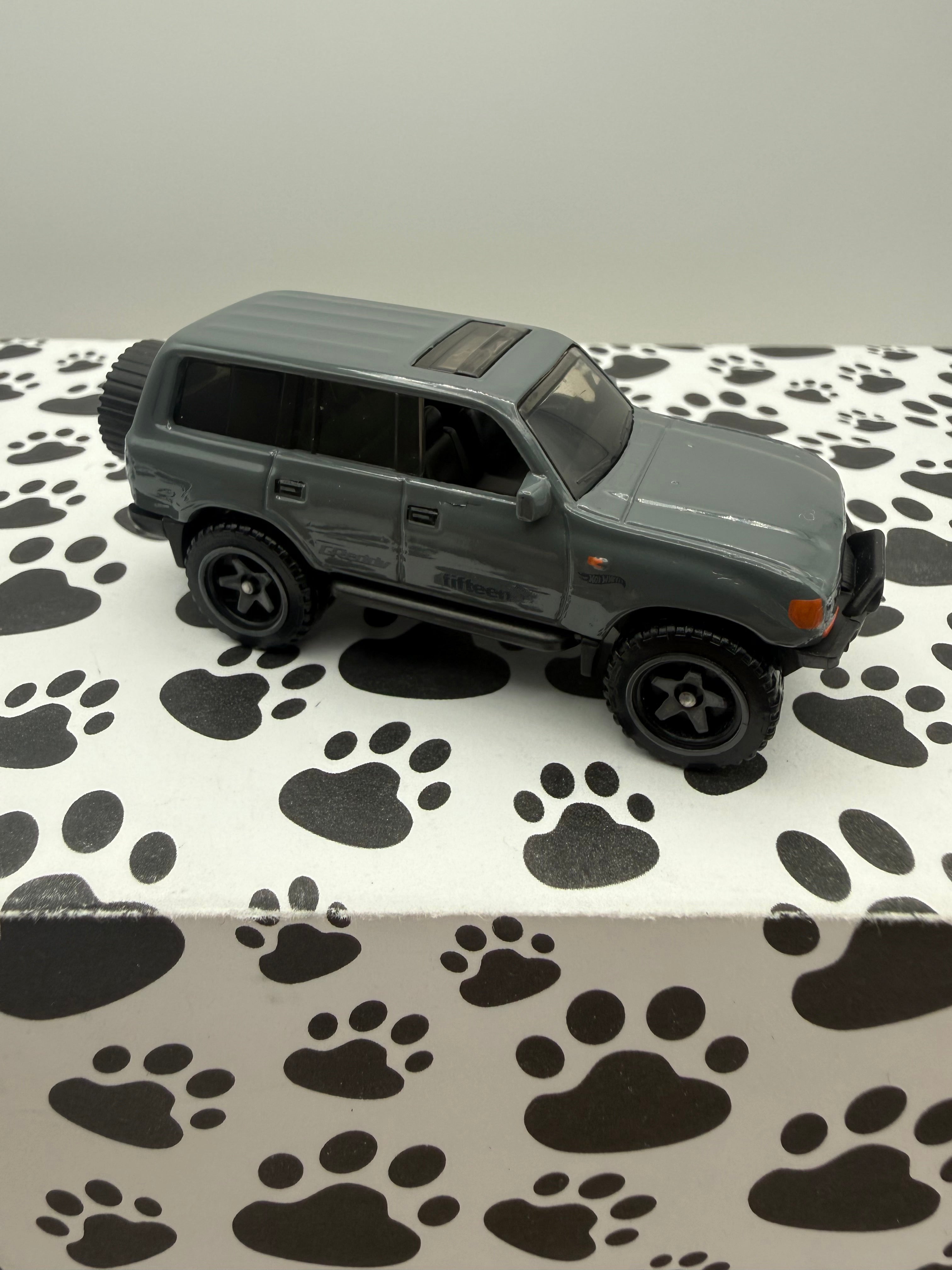 Unspun Toyota Land Cruiser 80 (Real Riders)