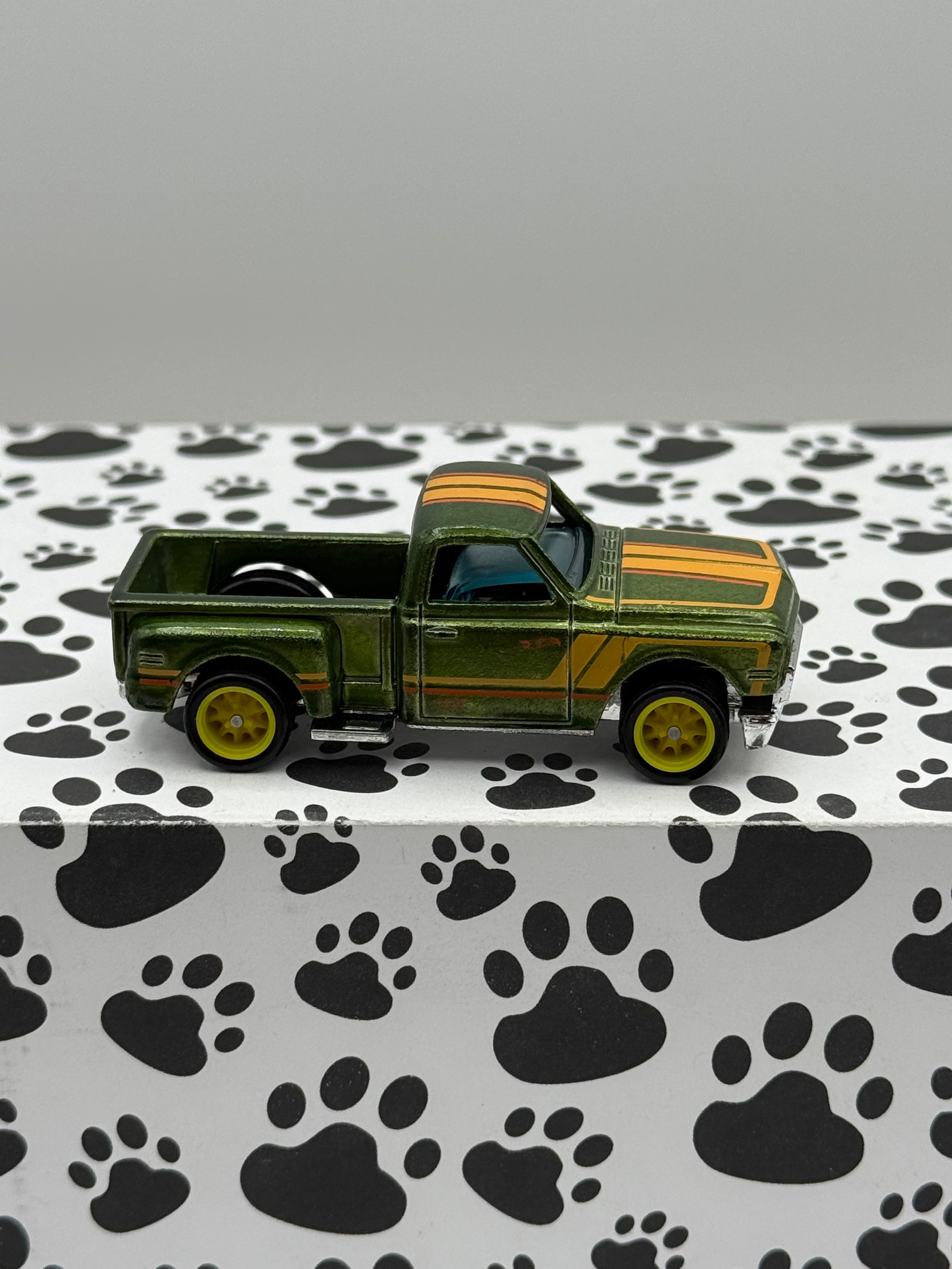 Unspun 69 Chevy Pickup Super Treasure Hunt (incorrect wheels)