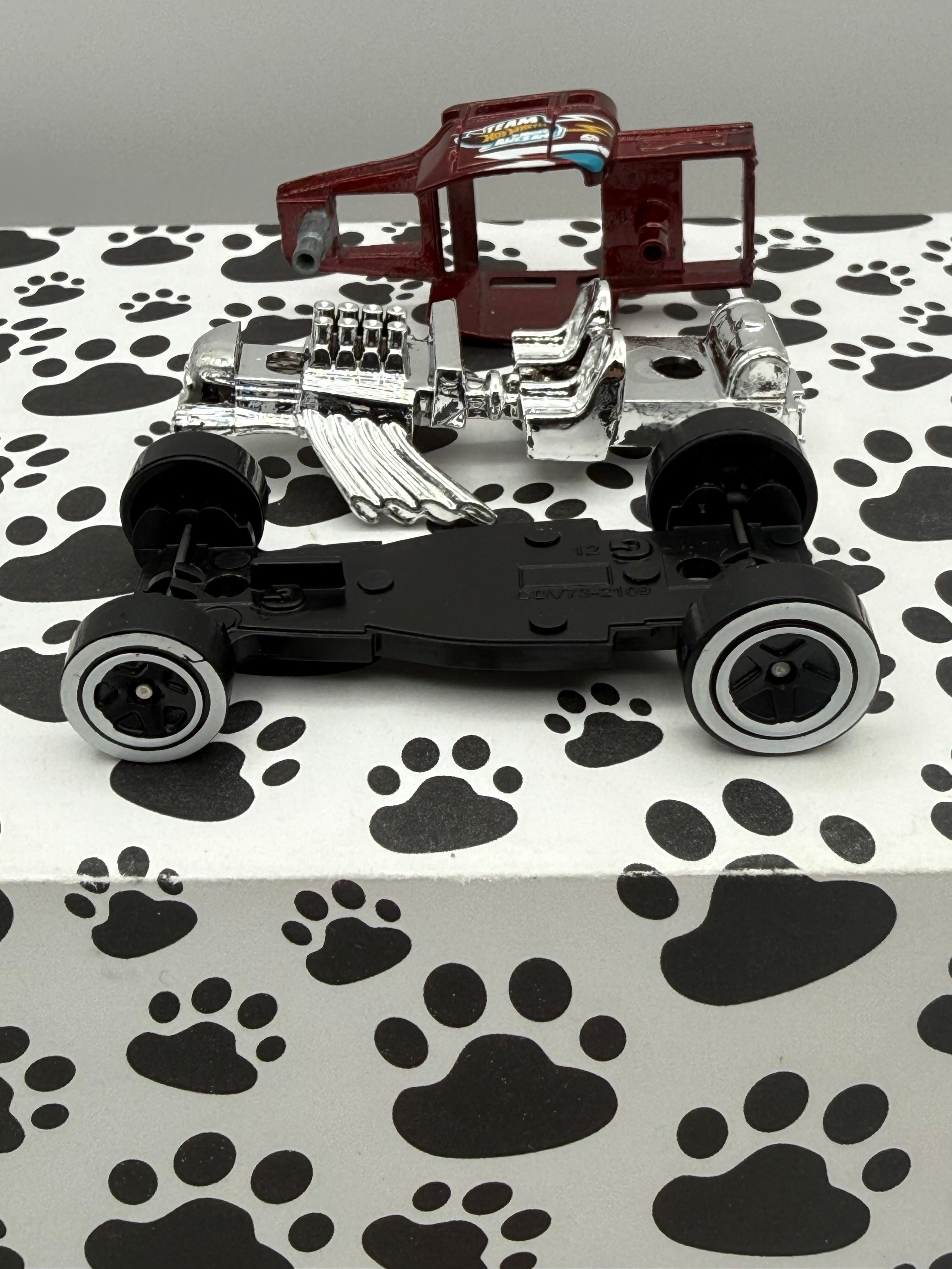 Unspun Bone Shaker 2023 Red
