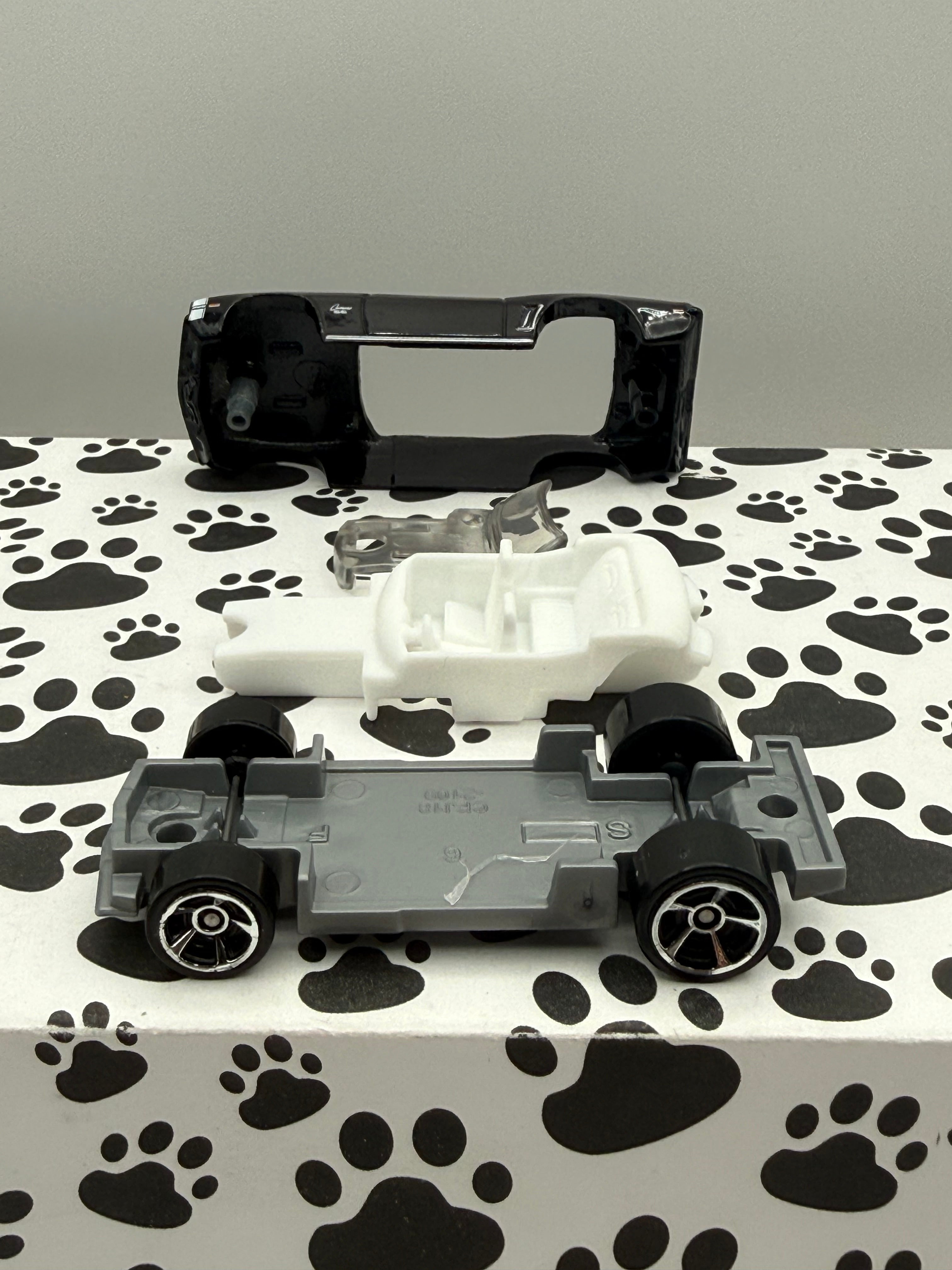 Unspun 69 Chevy Camaro Black/White