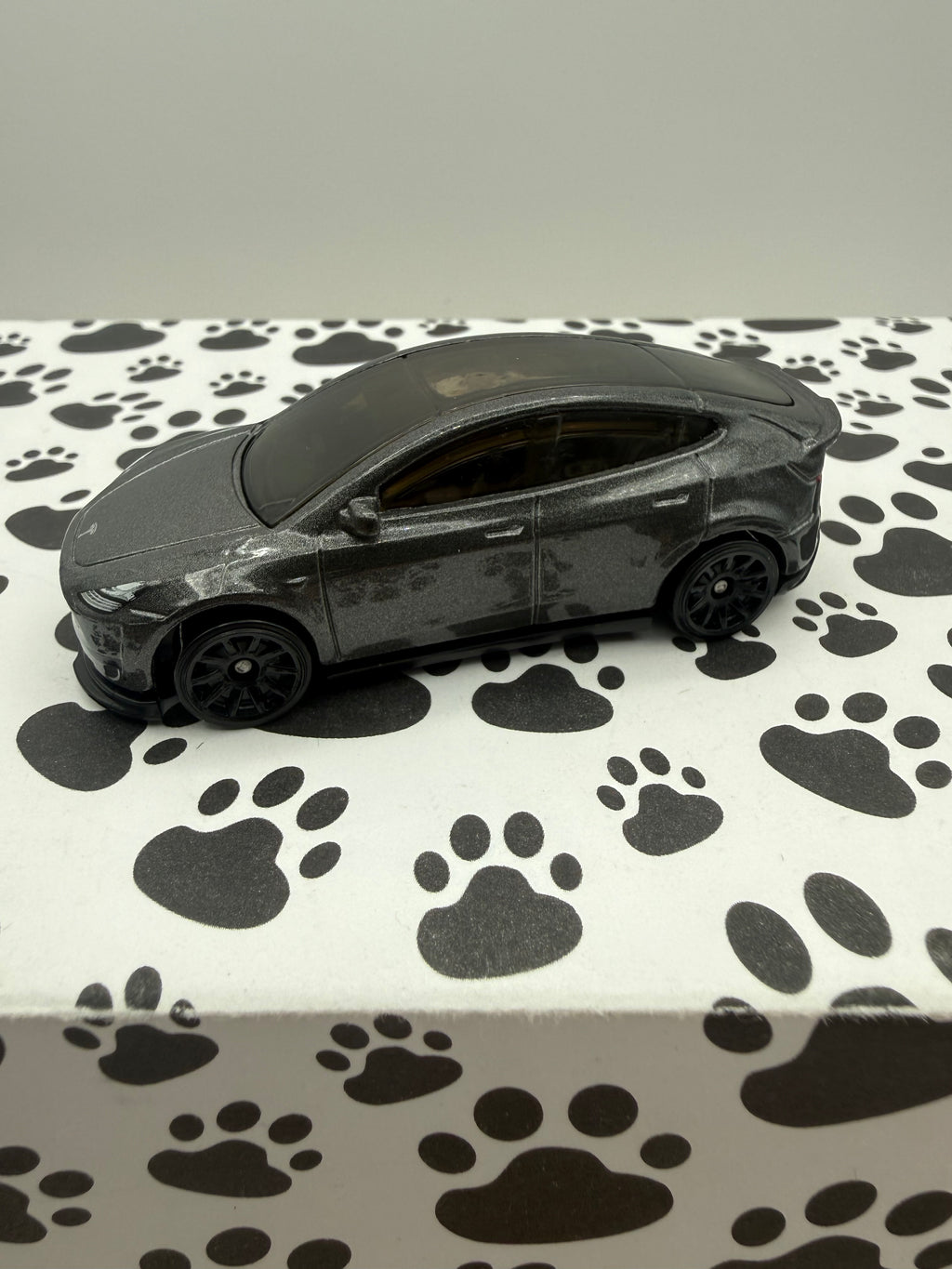 Unspun Tesla Model Y Dark Gray