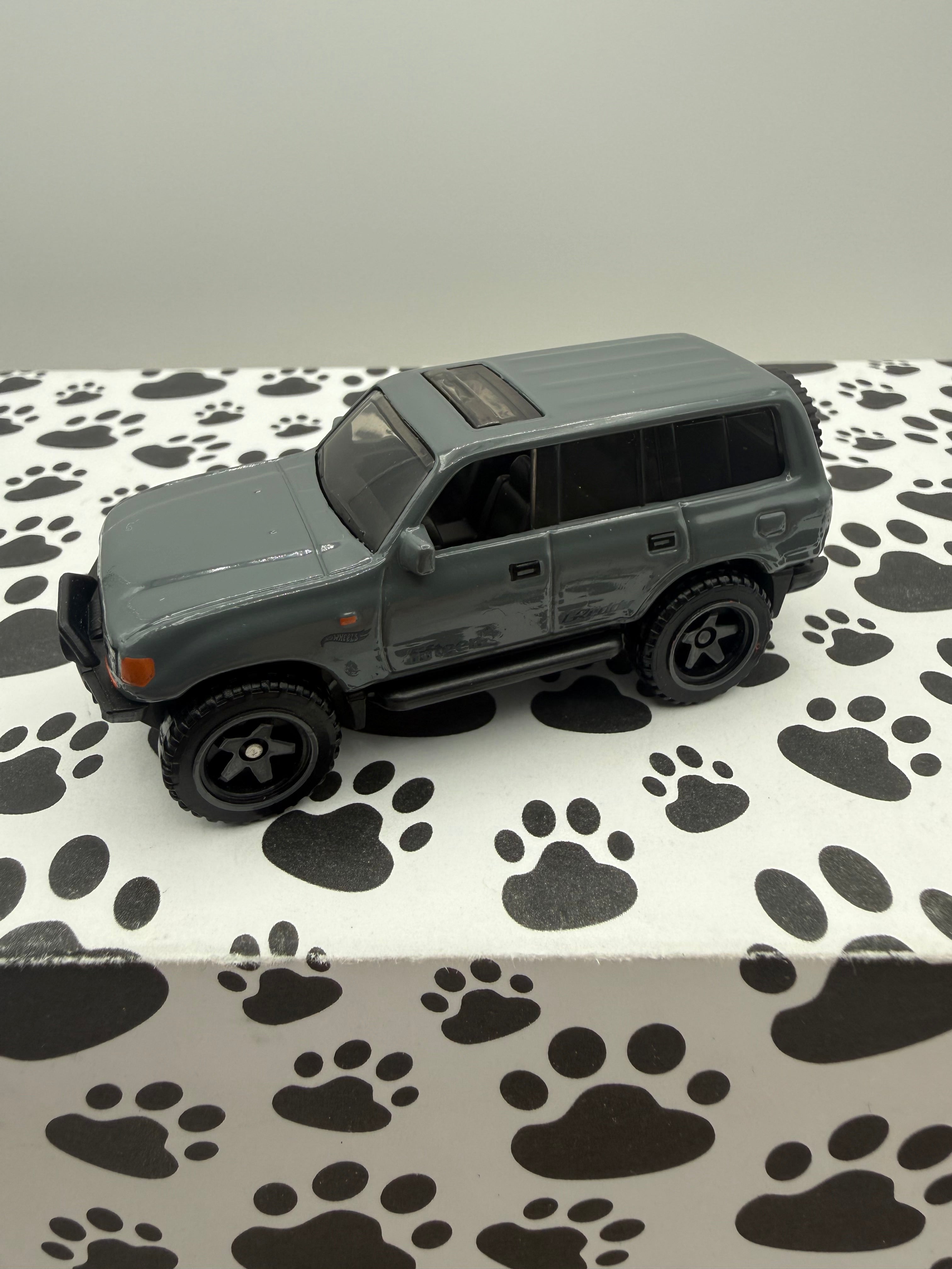 Unspun Toyota Land Cruiser 80 (Real Riders)