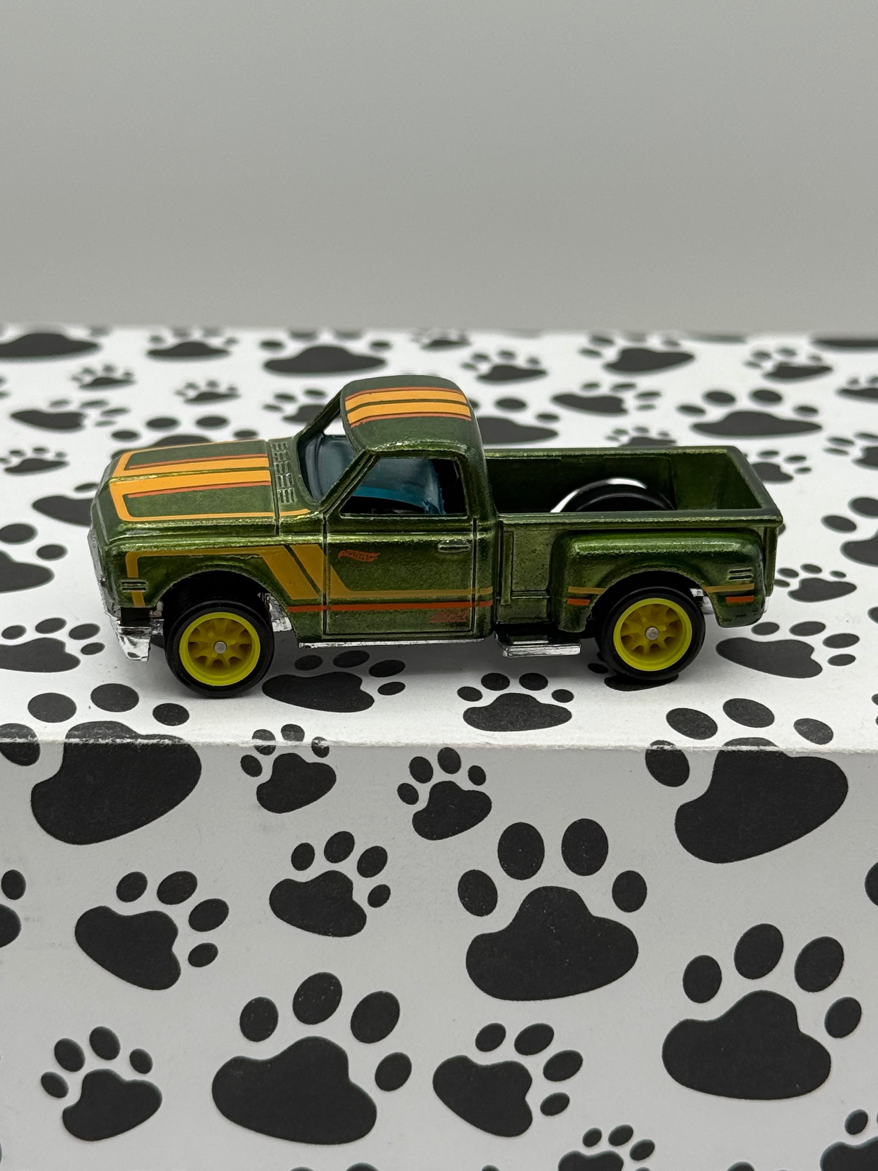 Unspun 69 Chevy Pickup Super Treasure Hunt (incorrect wheels)